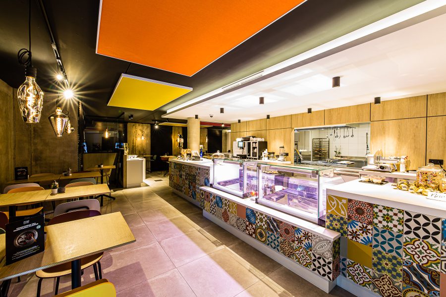 Horeca- onroerendgoed ter overname in Maastricht, Limburg — Lunchroom Dilsen-Stokkem Te huur & Te Koop