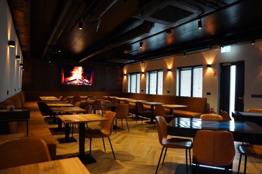 Café/restaurant ter overname in Eindhoven, Noord-Brabant — Ter overname aangeboden: Goedlopende horecazaak in Eindhoven