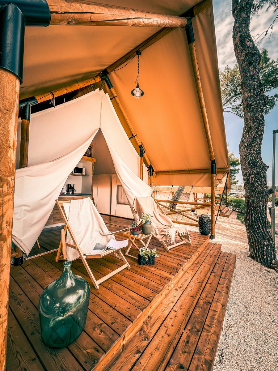 Camping/recreatiebedrijf ter overname in Vught, Noord-Brabant — Fijne familie camping met florerende horeca