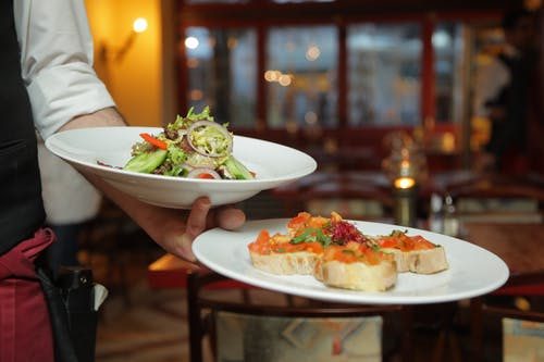 Lunchroom te koop in Zuid-Holland — Discreet: Horecazaak inclusief vastgoed