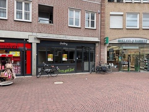 Broodjeszaak ter overname in Sittard, Limburg — Horecahuis Limburg te huur Horecapand Walstraat 43 Sittard