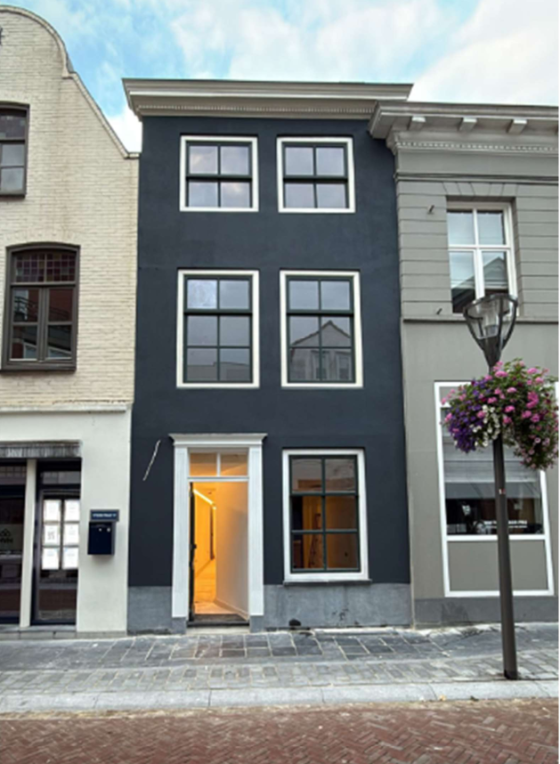 Hotel te koop in Hulst, Zeeland — Geautomatiseerd boetiekhotel in historisch pand