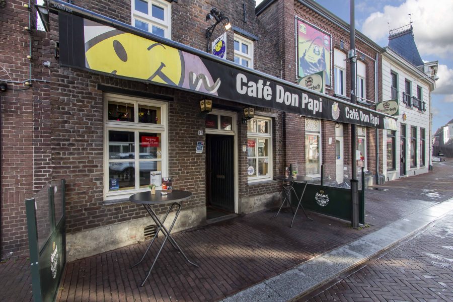 Café te koop in Weert, Limburg — Horecaplein Weert horecapand te koop of te huur.