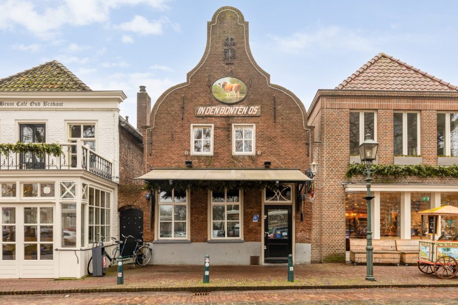 Casco te huur in Oirschot, Noord-Brabant — HORECARUIMTE AAN DE MARKT TE OIRSCHOT