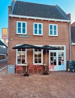 Overige ter overname in Hulst, Zeeland — Veelzijdig horecapand op toplocatie in hartje H...