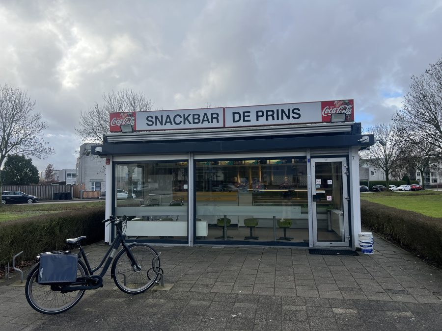 Cafetaria-snackbar ter overname in Rotterdam, Zuid-Holland — Te koop: Cafetaria De Prins – Rietkerkweg 7, ...