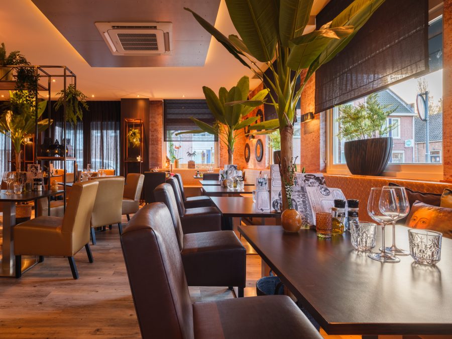 Overige ter overname in Vianen, Utrecht — Te Koop Gastrobar Wat AndeRRs inclusief naastge...