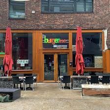 Foto 1 van 10: Cafetaria-snackbar ter overname in Enschede, Overijssel — BurgerMe Enschede. Scherpe vraagprijs!!