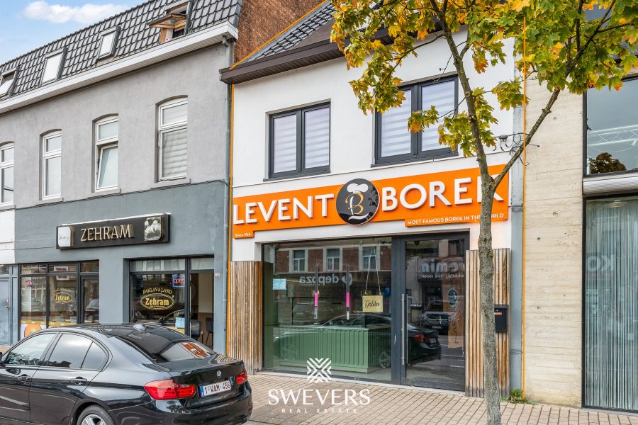 Horeca- onroerendgoed te koop in Heusden-Zolder, Vlaanderen — Modern handelspand met woonst in Heusden-centrum