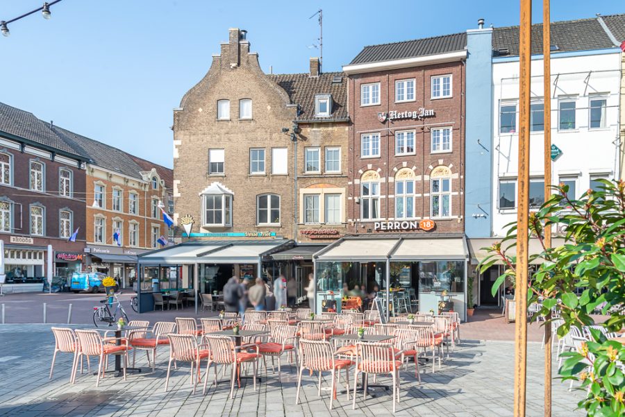Café/restaurant ter overname in Roermond, Limburg — Eetcafe Restaurant Perron 18 te Roermond