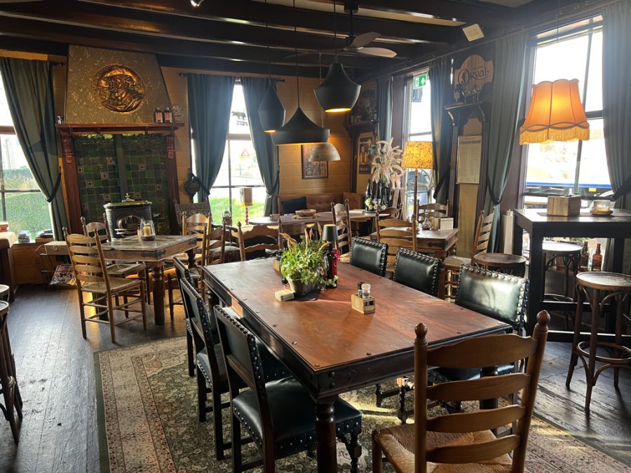 Brasserie te huur in Werkendam, Noord-Brabant — Ter Overname Kafe de Merwe in Werkendam