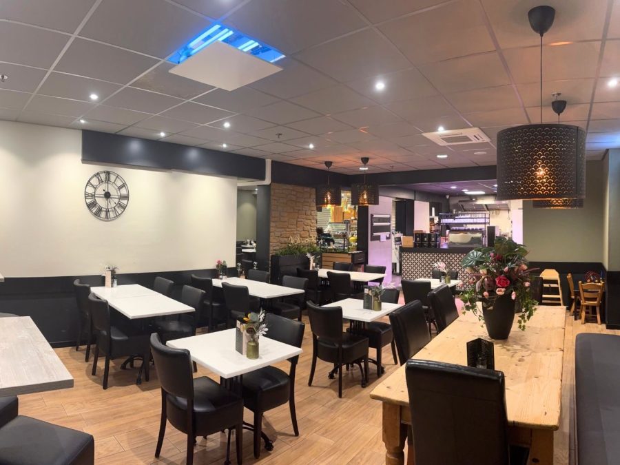 Lunchroom ter overname in Rotterdam, Zuid-Holland — Superdrukke lunchroom/bakerij Aardoom te Rotterdam
