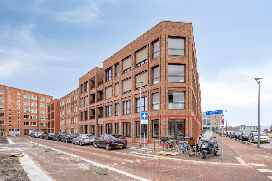 Casco te huur in Almere, Flevoland — Horecalocatie op zichthoek in Almere Poort