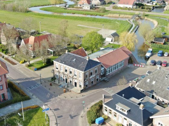 Café-bar-zaal ter overname in Blauwhuis, Friesland — Grand Café de Freonskip in Blauwhuis