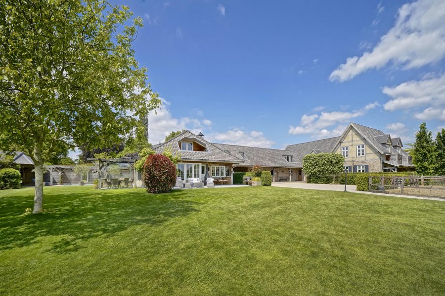 Bed & Breakfast te koop in Margraten, Limburg — Villa ''BnB'' Buitenplaats Welsdael Heuvelland