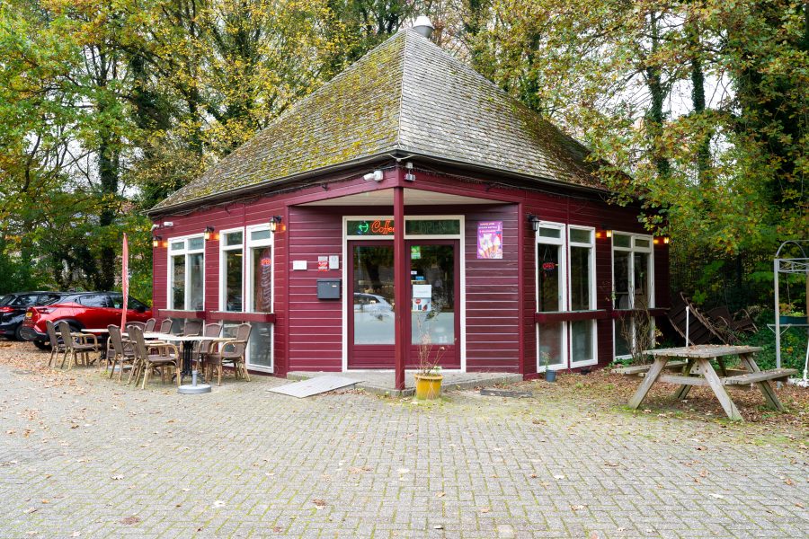 Cafetaria-snackbar te koop in Wijnandsrade, Limburg — Te koop: Cafetaria Wienandsroa in Wijnandsrade