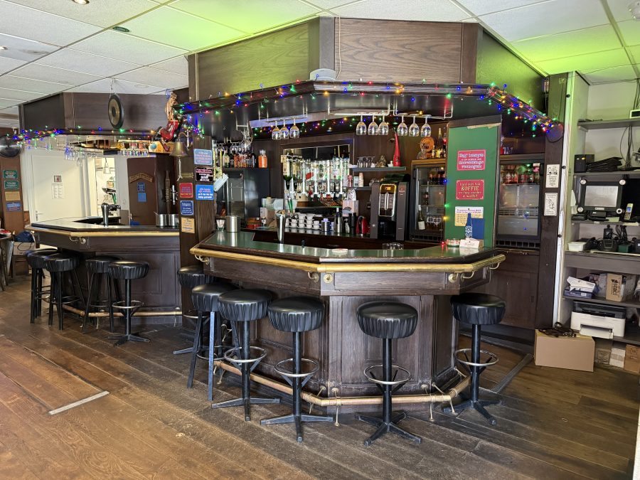 Café/restaurant te huur in Rotterdam, Zuid-Holland — Café-restaurant A15 Waalhaven, onr. goed t/m 2085