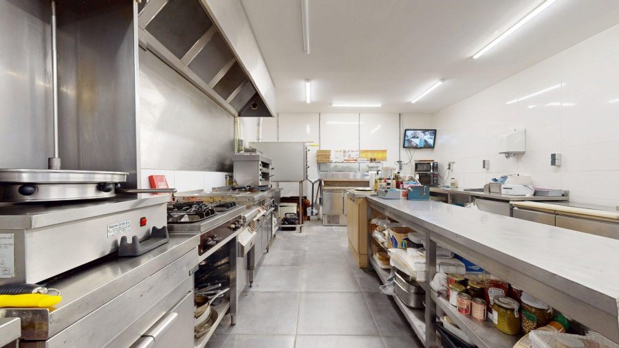 Catering/traiteurbedrijf ter overname in Nieuwegein, Utrecht — Instapklare productiekeuken op een centrale locati