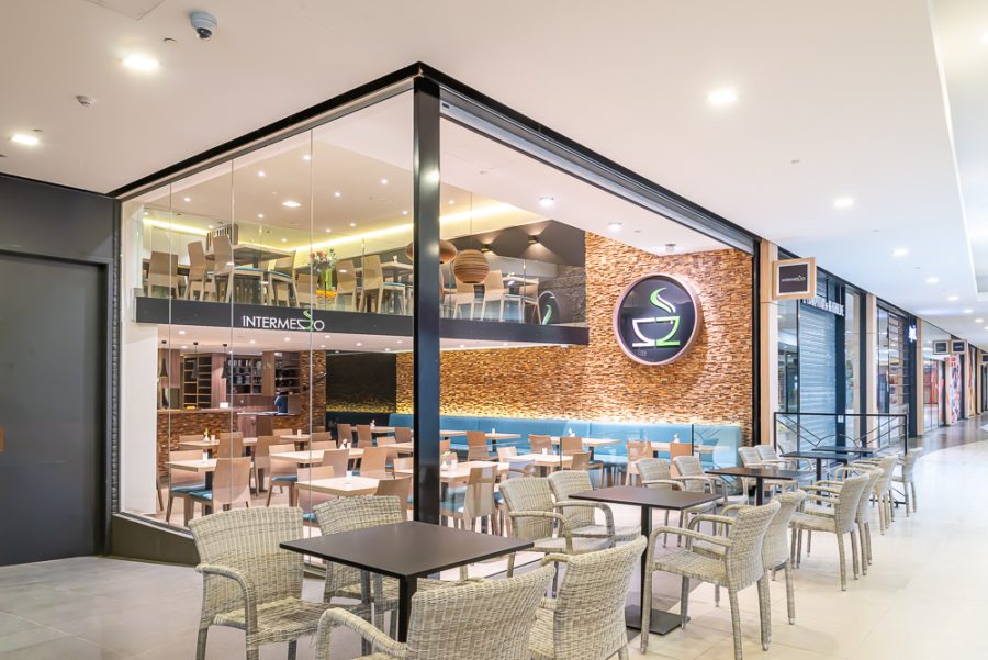Brasserie ter overname in Genk, Vlaanderen — Brasserie winkelcentrum Genk