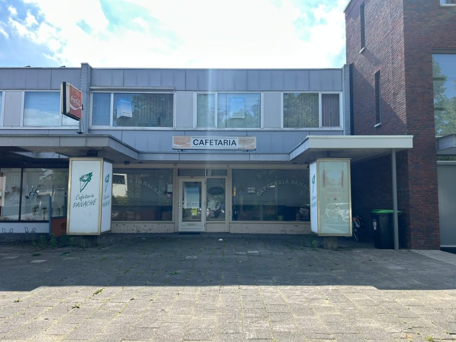 Cafetaria-snackbar te koop in Uden, Noord-Brabant — Cafetaria met ruim appartement Uden te koop