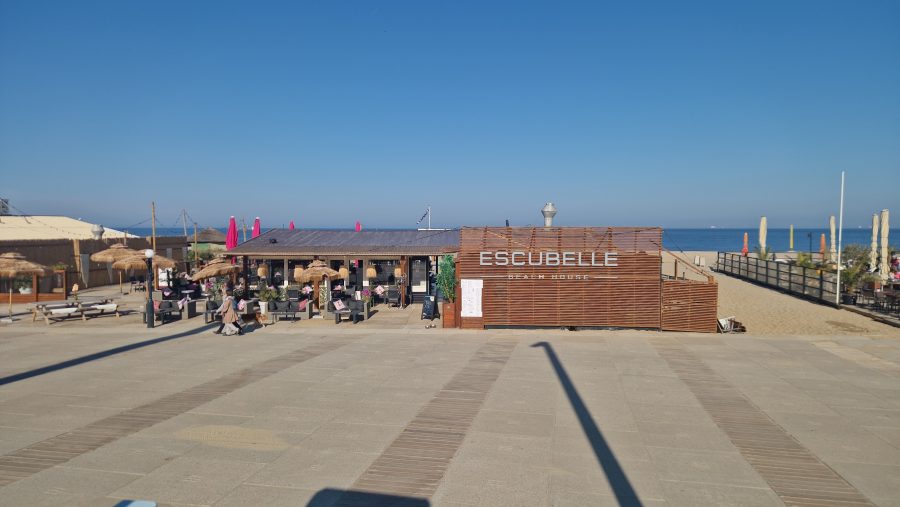 Strandpaviljoen ter overname in 's-Gravenhage, Zuid-Holland — Scheveningen Boulevard Huurrecht strandkavel