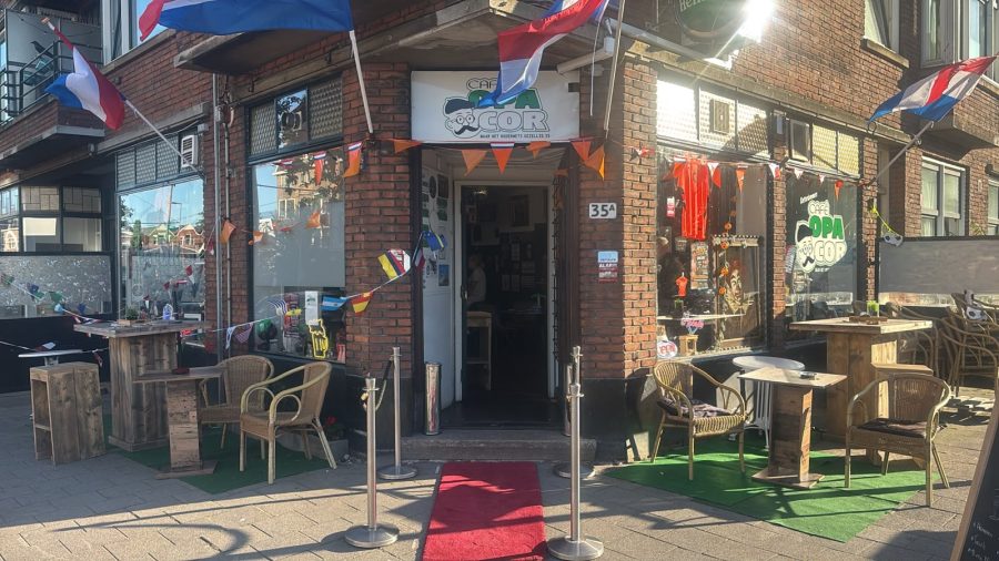 Café ter overname in Rotterdam, Zuid-Holland — "Ouderwets bruin café" Opa Cor in Rotterdam
