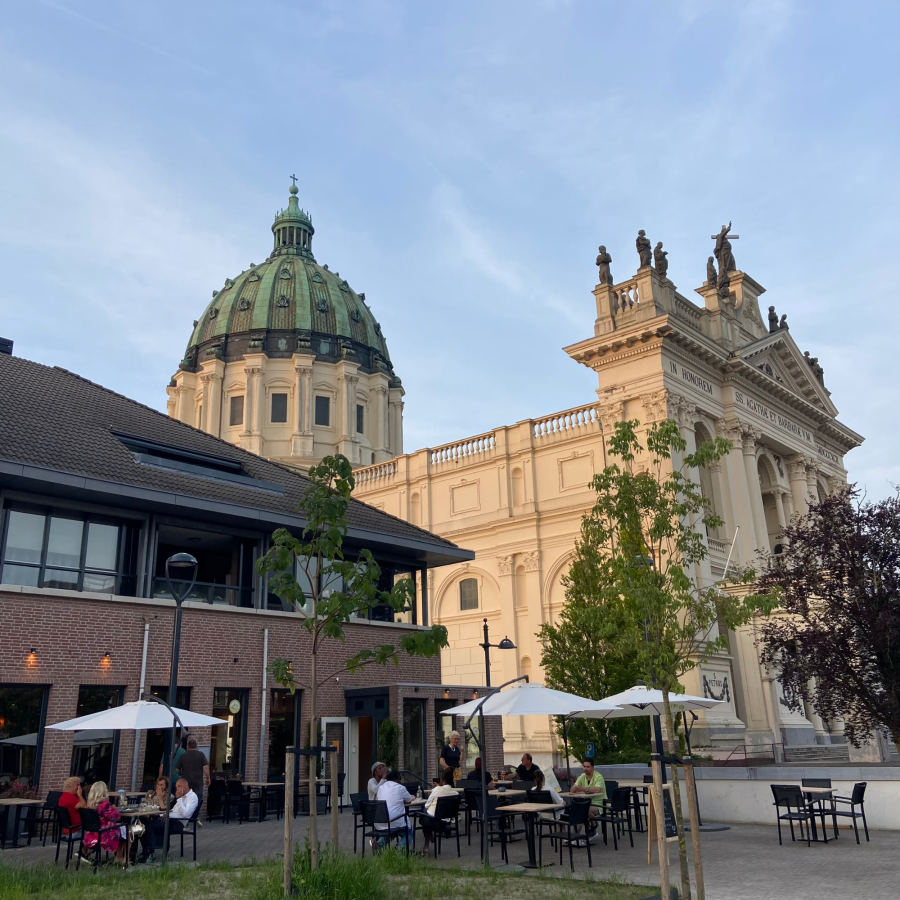 Restaurant/Partycentrum ter overname in Oudenbosch, Noord-Brabant — TE HUUR / RIANTE HORECALOCATIE HARTJE OUDENBOSCH