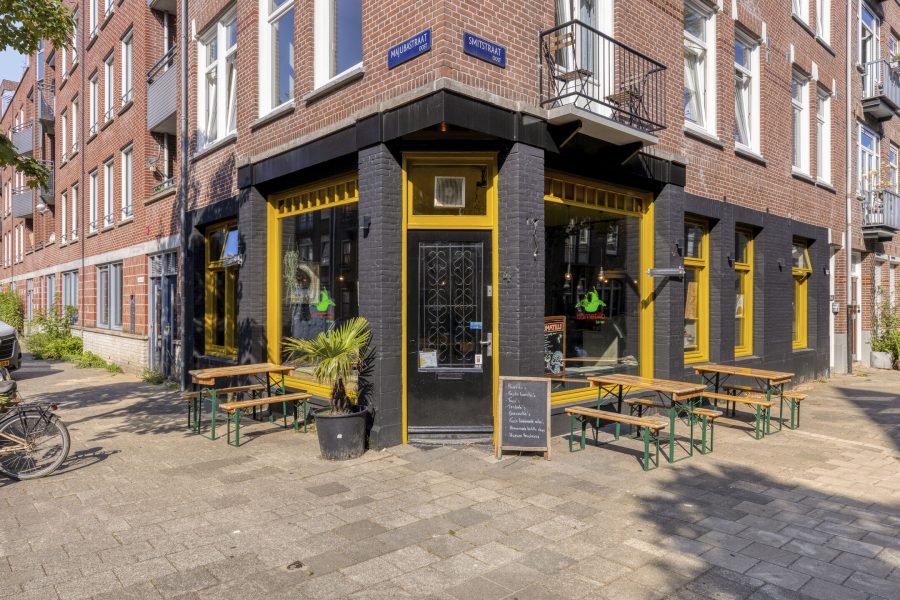 Café/restaurant te koop in Amsterdam, Noord-Holland — Complete horecazaak op fijne hoeklocatie in Adam