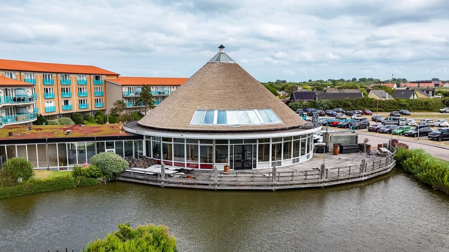 Horeca- onroerendgoed te koop in Den Helder, Noord-Holland — Te koop / te huur: horecapand in Julianadorp