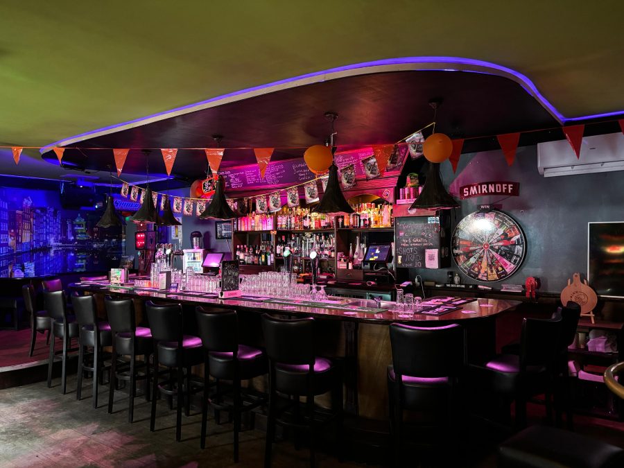 Café te huur in Uithoorn, Noord-Holland — Ter overname: Café The River – uitgaansgebied Uith