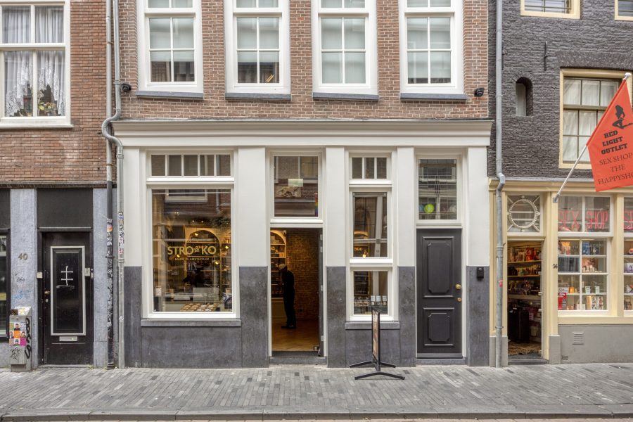 Overige te huur in Amsterdam, Noord-Holland — Zeer verzorgde winkelruimte aan de Zeedijk in Adam