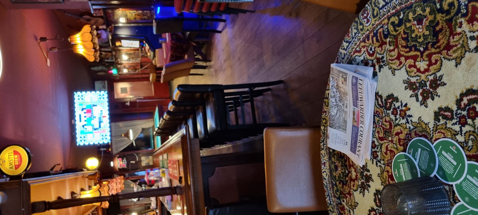 Foto 1 van 4: Café ter overname in Friesland — Ter overname instapbaar bruin cafe