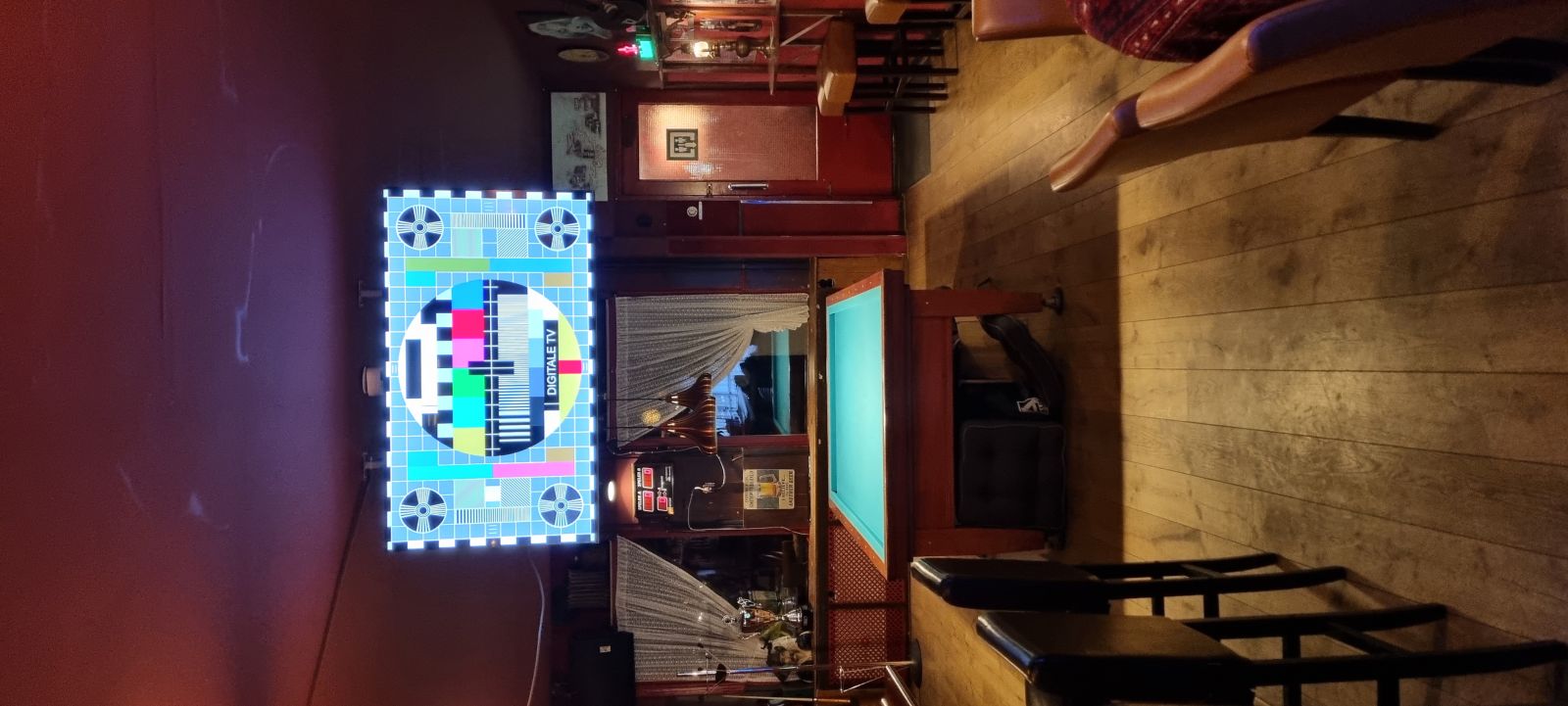 Foto 3 van 4: Café ter overname in Friesland — Ter overname instapbaar bruin cafe