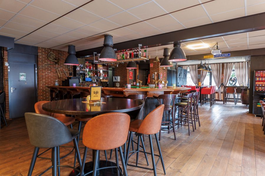 Eetcafé ter overname in Oudeschoot, Friesland — Café Bij de Buuf Oudeschoot – overname inventaris