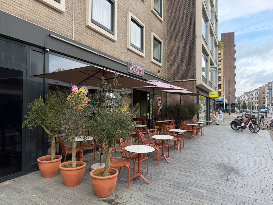 Restaurant/bezorgservice ter overname in Rotterdam, Zuid-Holland — 244 m2 Horeca cat. 1  Meent Centrum-Rotterdam