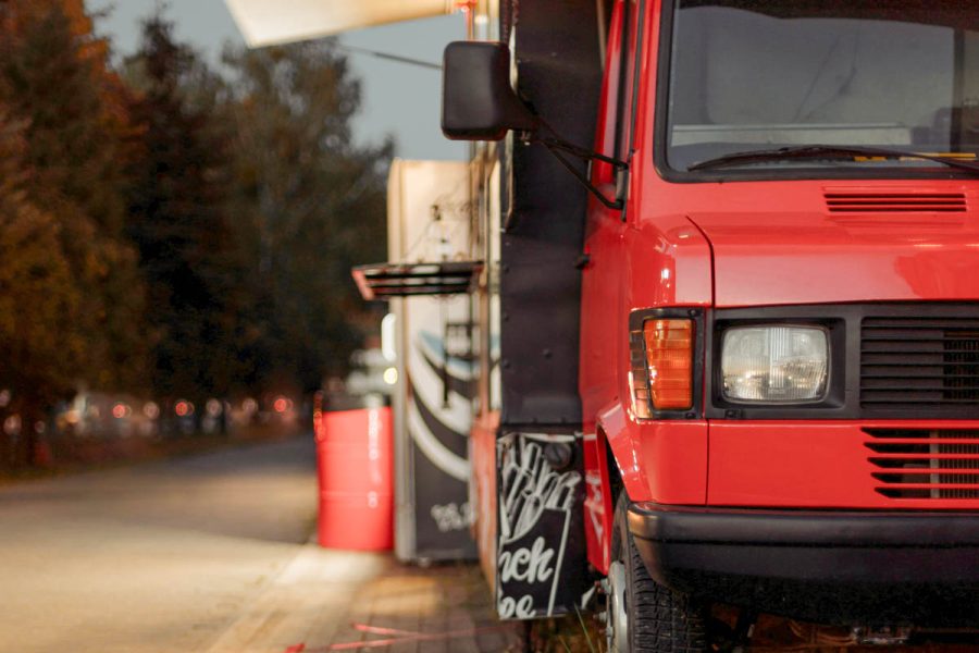 Foodtruck ter overname in Barendrecht, Zuid-Holland — Frietwagens met hoge omzet/winst
