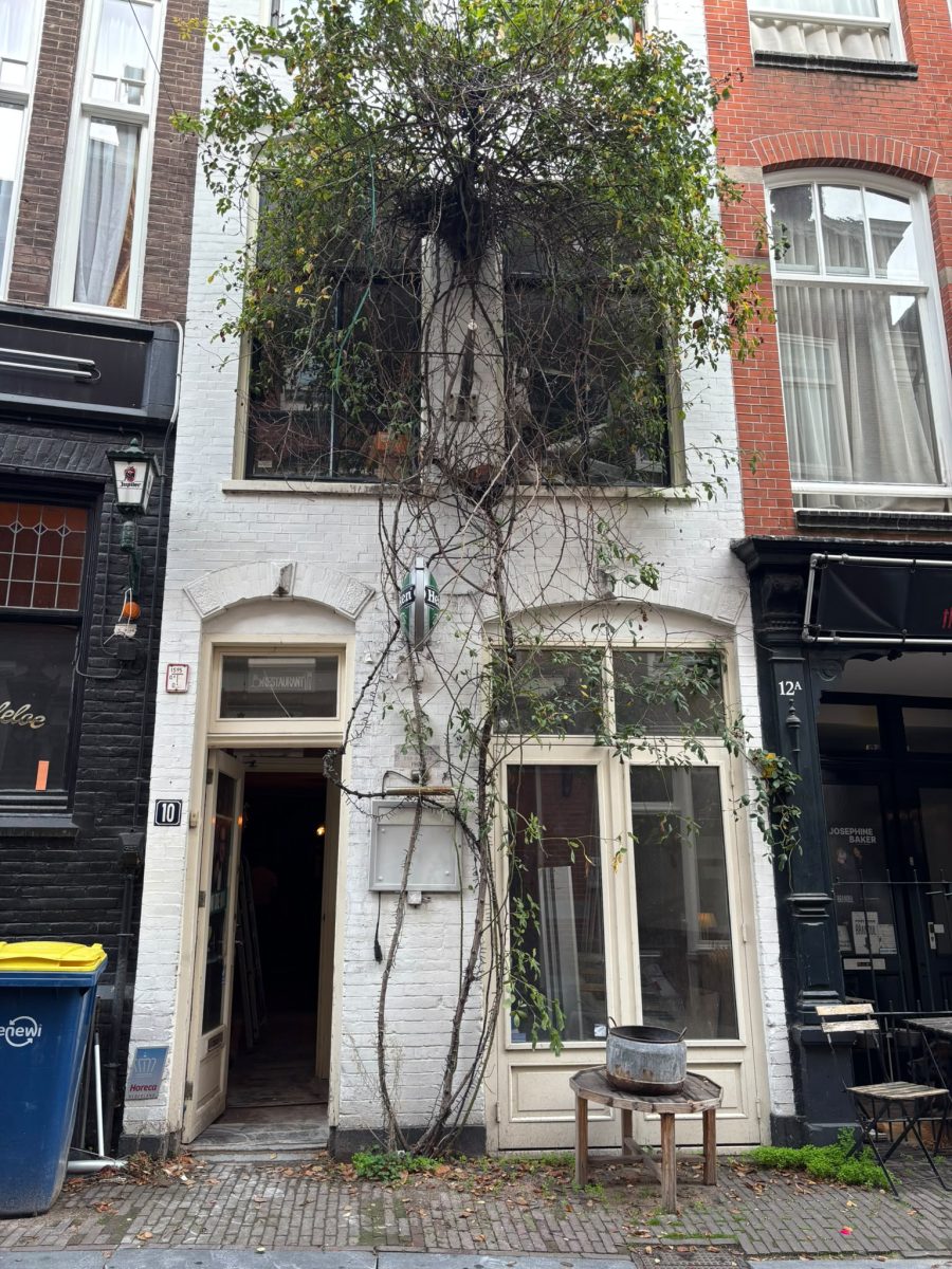 Restaurant ter overname in 's-Gravenhage, Zuid-Holland — ID 1701 Horecalocatie met bovenwoning