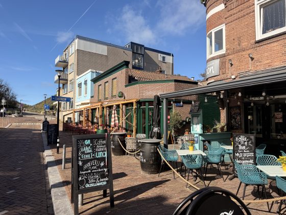 Mogelijk als: café of eetcafé of lunchroom ter overname in Wijk aan Zee, Noord-Holland — Grand-Cafe - Lunchroom Wijk aan Zee