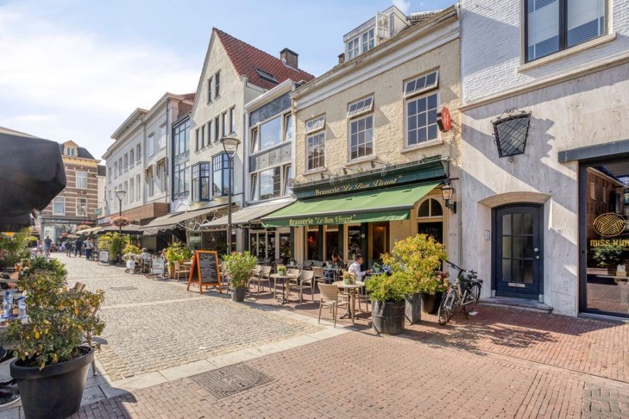 Restaurant ter overname in Arnhem, Gelderland — Brasserie Le Bon Vivant Jansplaats Arnhem