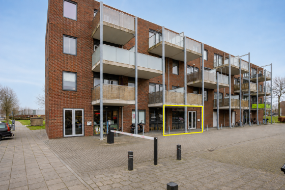 Afhaalrestaurant ter overname in Almere, Flevoland — VMH5-3032 Horecabedrijfsruimte incl. inventaris
